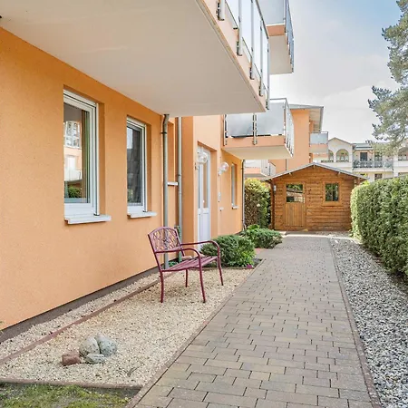 Strandblick 4 *